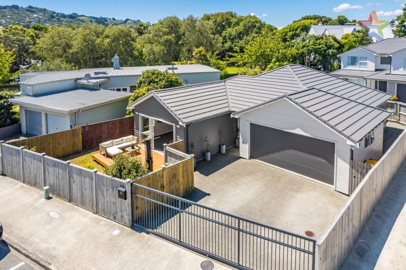 79 Woburn Road, Woburn, Lower Hutt - Carousel 1