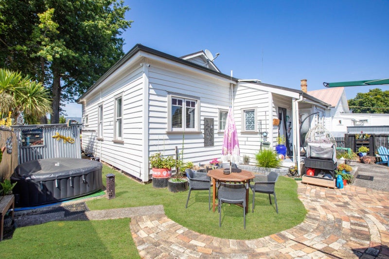 43 Naylor Street, Hamilton East, Hamilton - Carousel 2