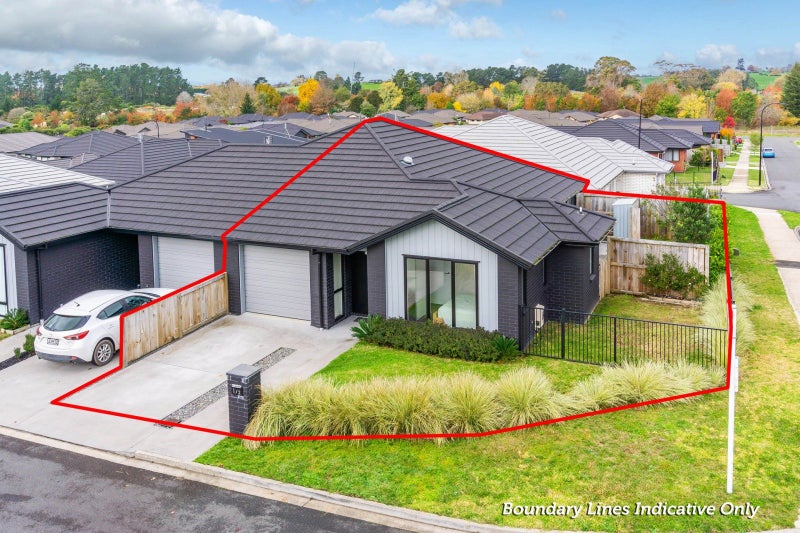 1/2 Bostonkip Crescent, Fitzroy, Hamilton - Carousel 2