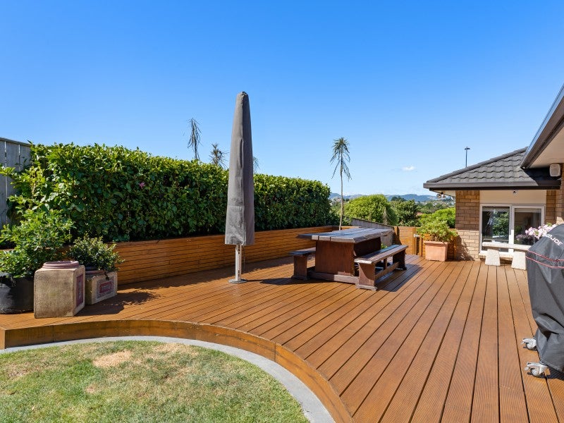 20 Tongariro Drive, Aotea, Porirua - Carousel 1