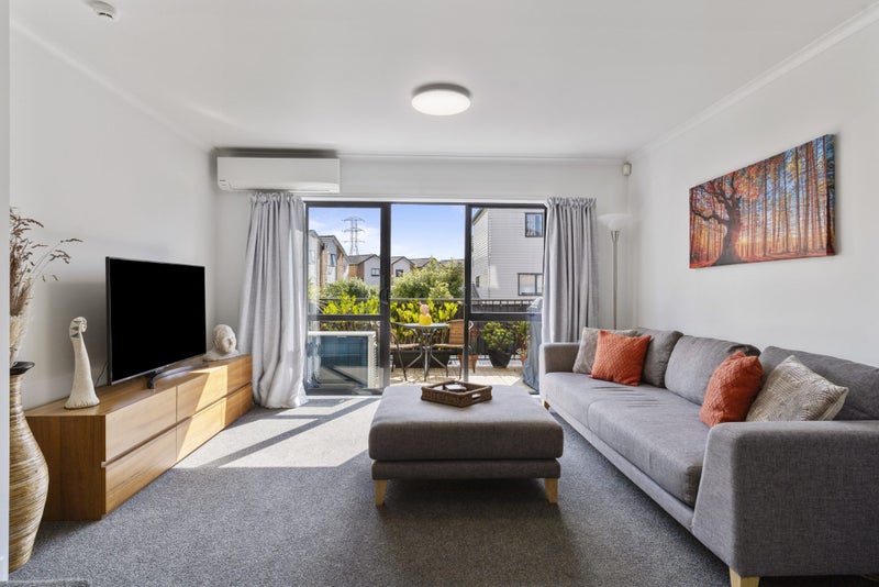 193/172 Mcleod Road, Te Atatu South, Auckland - Carousel 1