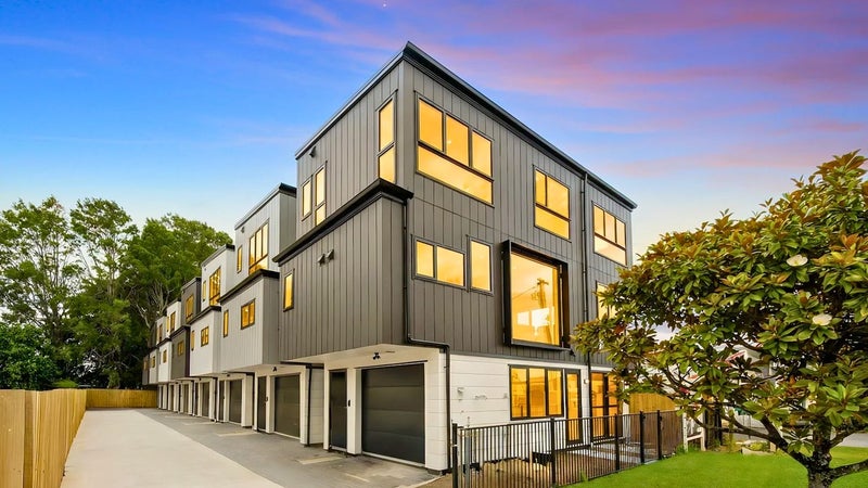 112 Swanson Road, Henderson, Auckland - Carousel 1