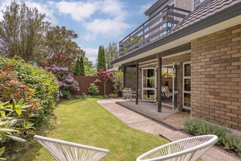 2/19 Manor Place, Bryndwr, Christchurch - Carousel 1