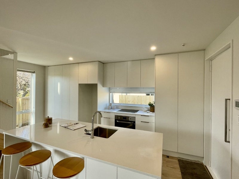 7/32 Ryan Street, Phillipstown, Christchurch - Carousel 2