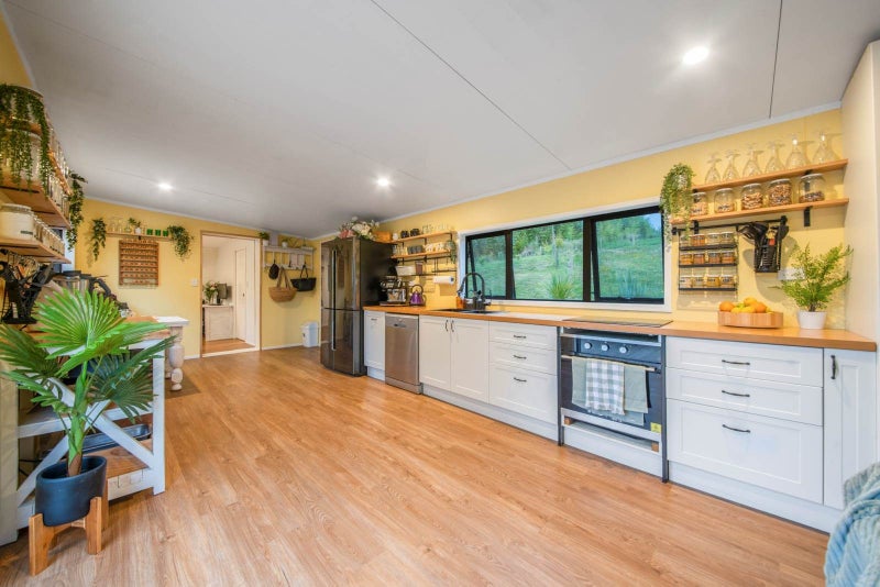 4 J Farmer Road, Warkworth - Carousel 1