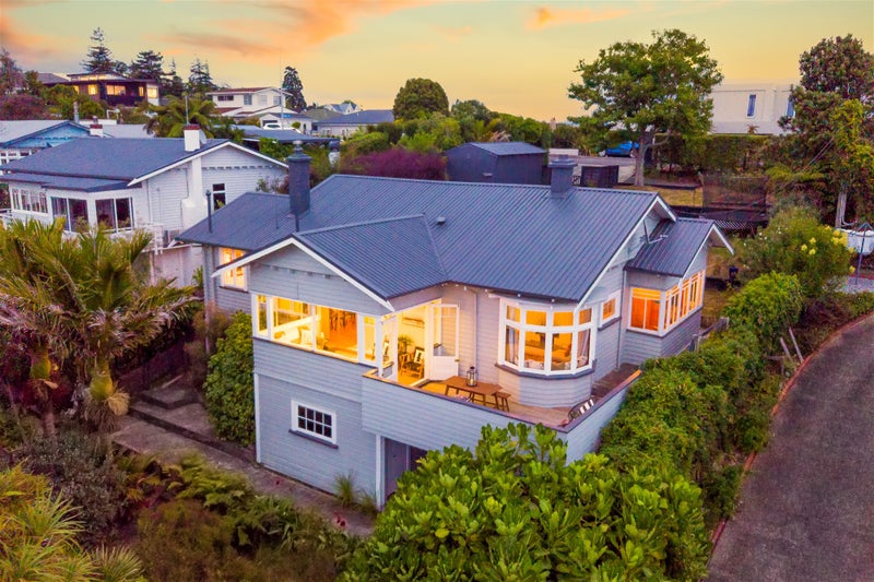 16 Victoria Heights, Stepneyville, Nelson - Carousel 2