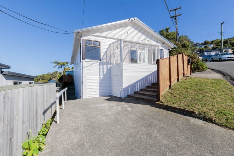 41 Woodland Road, Johnsonville, Wellington - Carousel 2