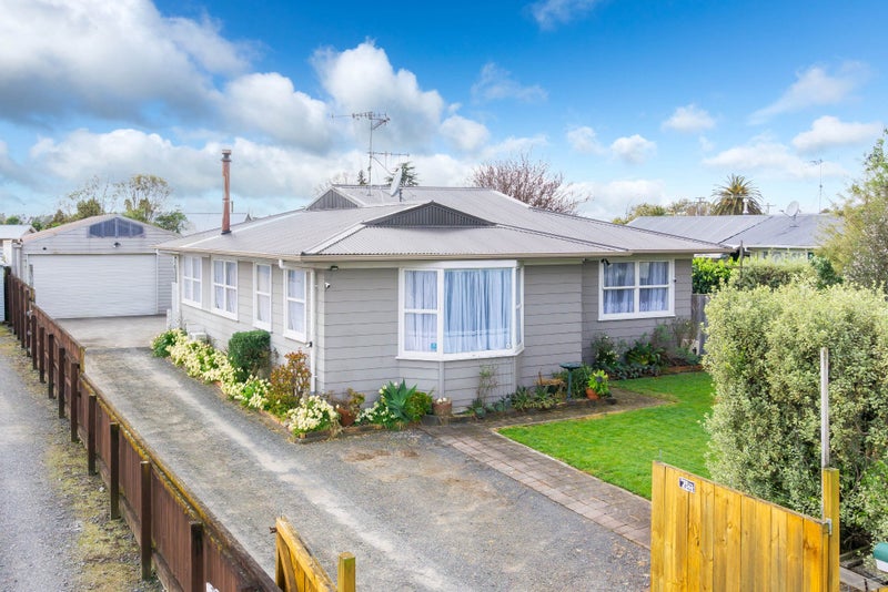 10 Grange Avenue, Nawton, Hamilton - Carousel 2