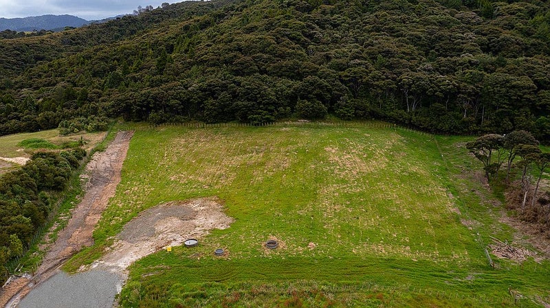37 Pa Hill Lane, Kaiwaka - Carousel 2