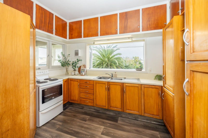 8 Bell Street, Hamilton East, Hamilton - Carousel 26