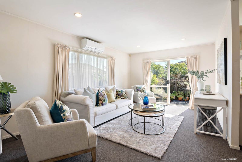 1/21 Mission View Drive, Northpark, Auckland - Carousel 2