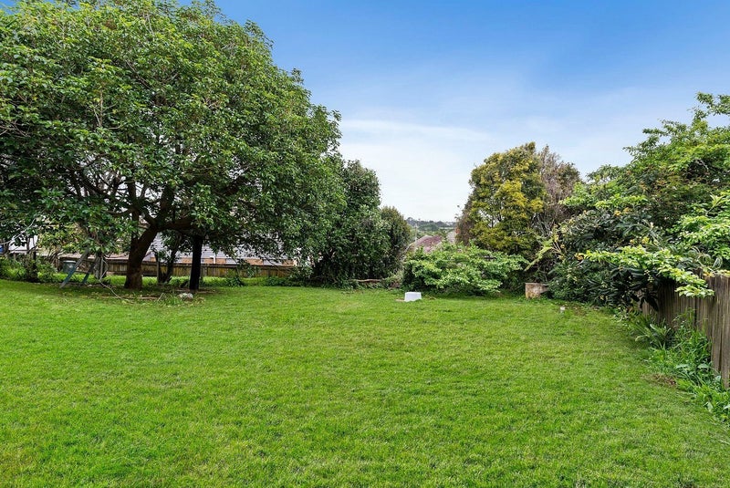 15 Simmonds Avenue, Mount Roskill, Auckland - Carousel 2