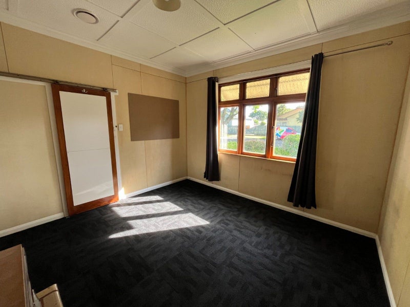 22 Ranfurly Street, Hokowhitu, Palmerston North - Carousel 2