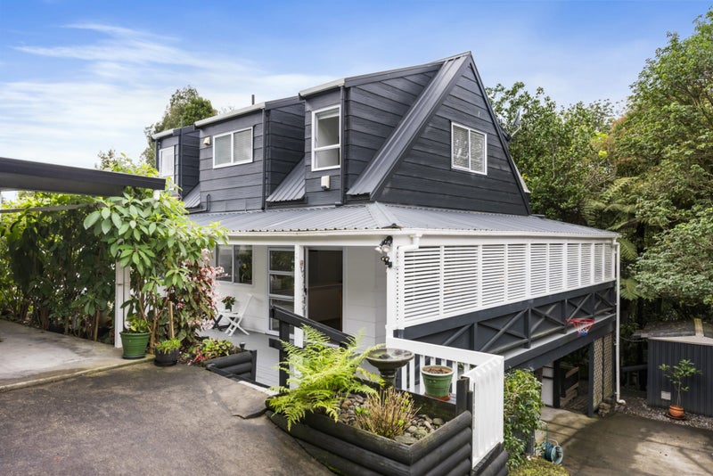 26A Harrybrook Road, Green Bay, Auckland - Carousel 1