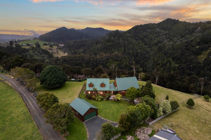 100D Axtens Road, Bombay - Carousel 2