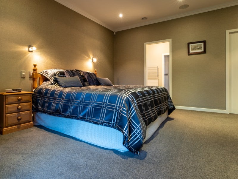 4 Parklea Drive, Tamahere - Carousel 26