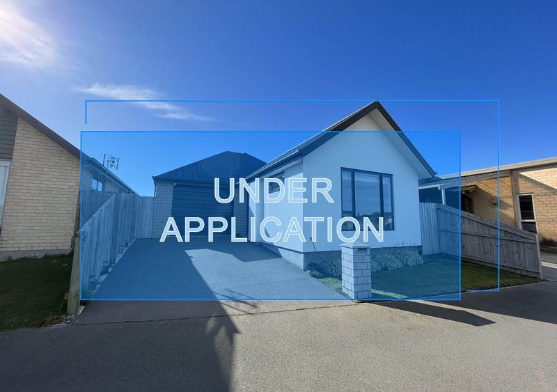 11 Tangy Loch Lane, Broomfield, Christchurch - Carousel 1