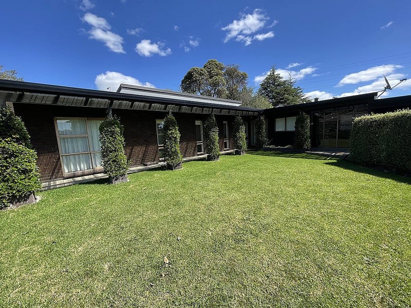 10 Corolu Place, Conifer Grove, Takanini - Carousel 2