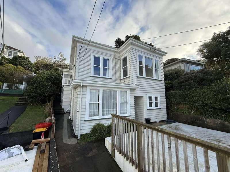 30 Konini Road, Hataitai, Wellington - Carousel 1