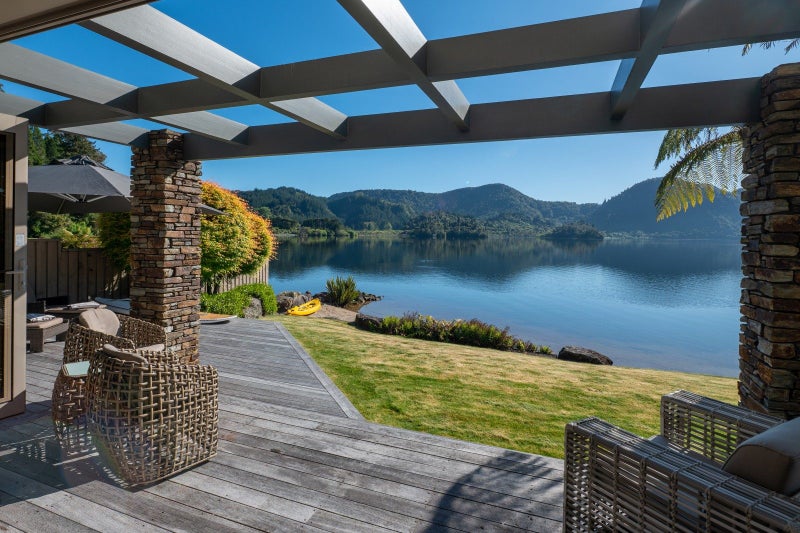 17 Steep Street, Lake Okareka, Rotorua - Carousel 2
