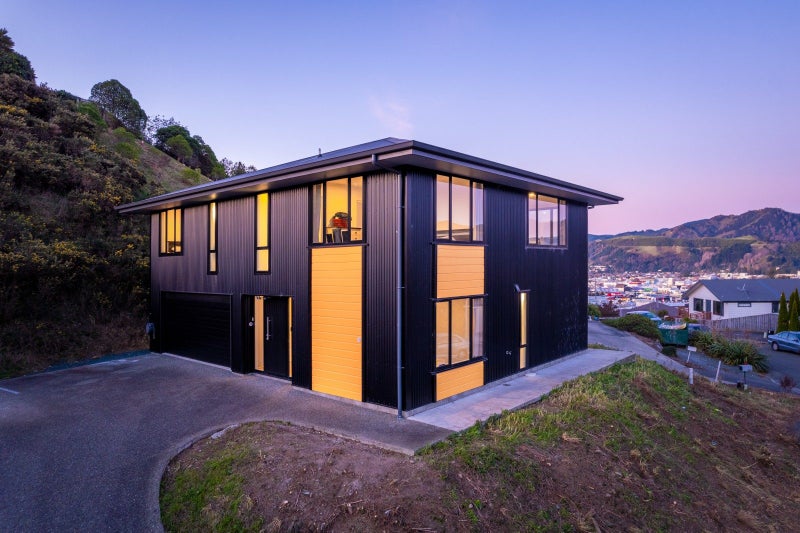 45 Saint Lawrence Street, Toi Toi, Nelson - Carousel 1