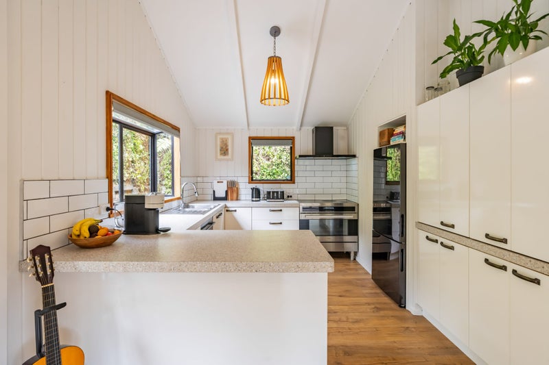 34 Wyndham Road, Pinehaven, Upper Hutt - Carousel 2