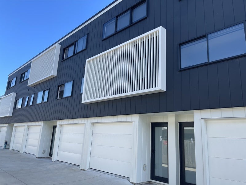 38 Miro Street, Mount Maunganui, Mount Maunganui - Carousel 1