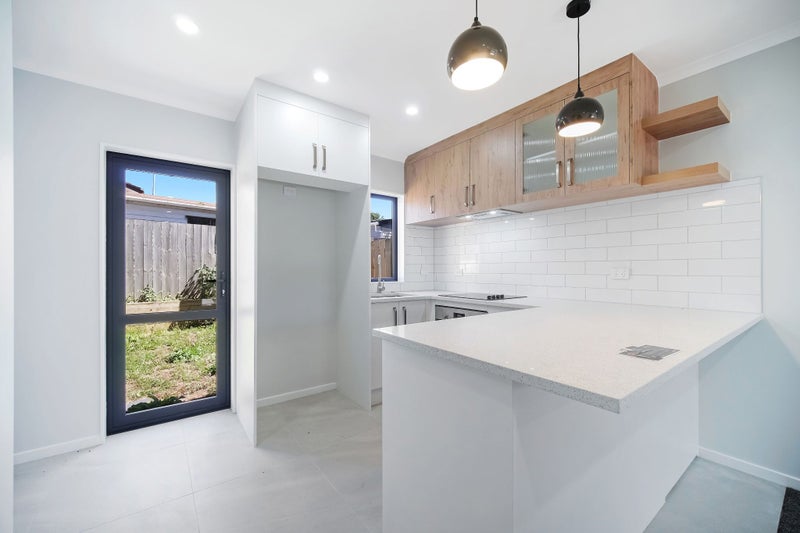 4B Becker Drive, Weymouth, Auckland - Carousel 1