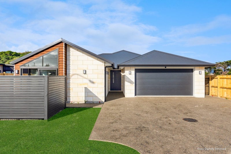 104 The Drive, Otaihanga, Paraparaumu - Carousel 2