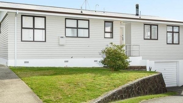 37 Jonathon Street, Brookfield, Tauranga - Carousel 2