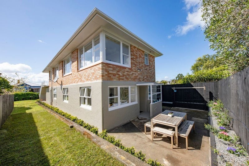 873 Manukau Road, Royal Oak, Auckland - Carousel 1