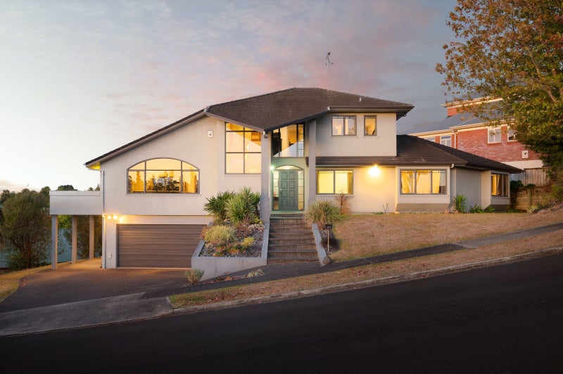 39 Greenfield Drive, Western Heights, Hamilton - Carousel 1