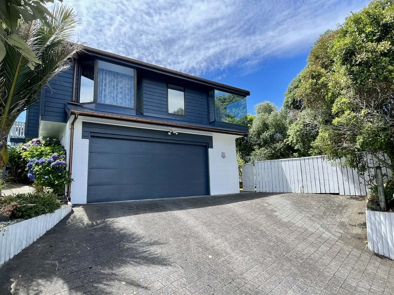 182 Govett Avenue, Frankleigh Park, New Plymouth - Carousel 1