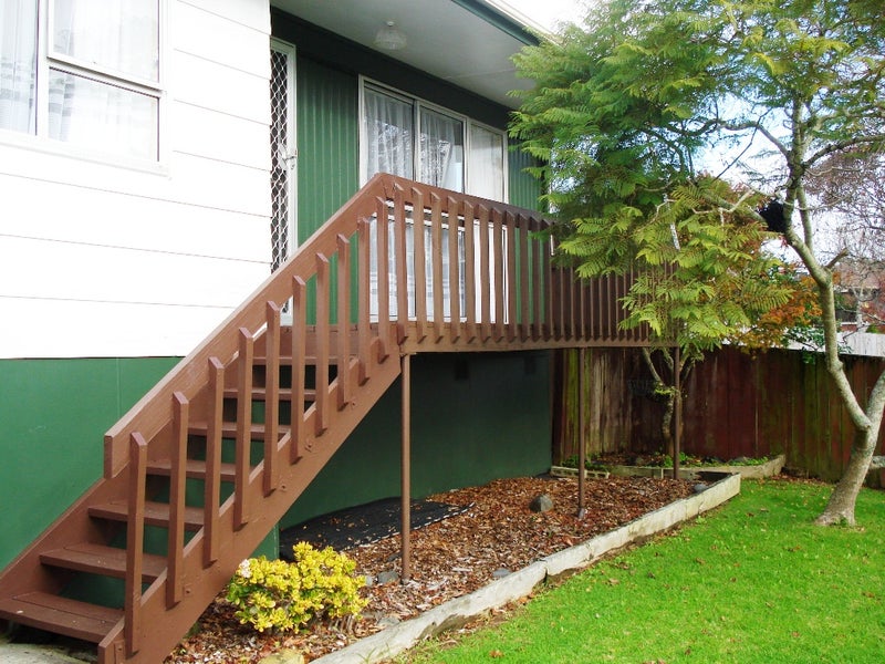 2/25 Cromdale Avenue, Highland Park, Auckland - Carousel 2