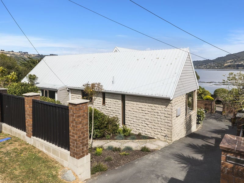 16 Bayne Terrace, Macandrew Bay, Dunedin - Carousel 26