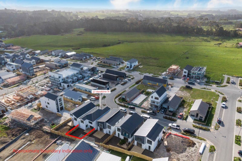 29 Herekino Street, Westgate, Auckland - Carousel 7