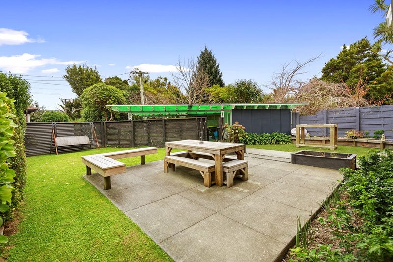 62 Penrose Street, Woburn, Lower Hutt - Carousel 2