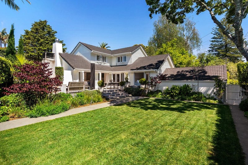 2 Crown Lane, Remuera, Auckland - Carousel 1