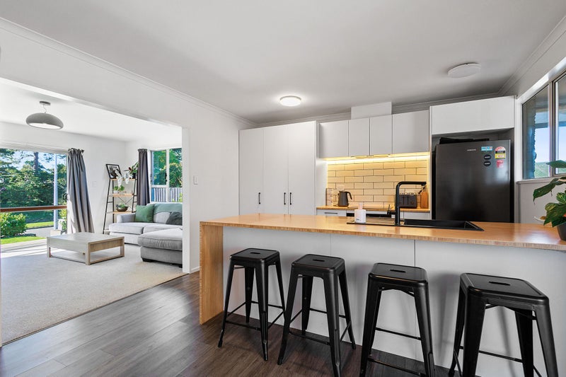 2/9 Bonar Place, Woolston, Christchurch - Carousel 1