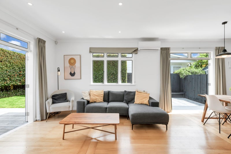 166 Point Chevalier Road, Point Chevalier, Auckland - Carousel 2