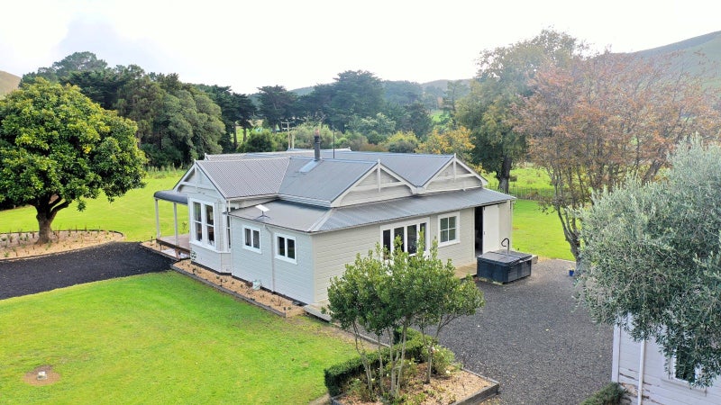 11 Waihi Falls Road, Dannevirke - Carousel 2