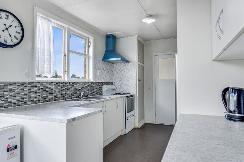 58 Yvonne Street, Melville, Hamilton - Carousel 2