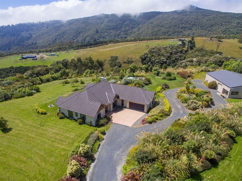876 Blueskin Road, Mount Cargill - Carousel 2