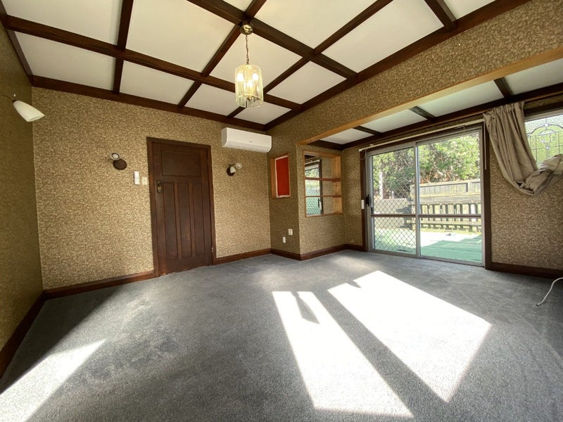 35 Raurenga Avenue, Royal Oak, Auckland - Carousel 2