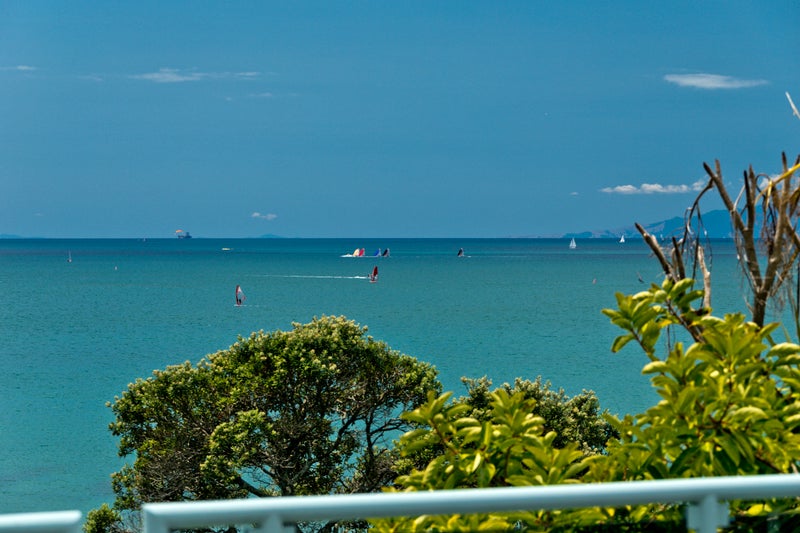 32 Whitby Crescent, Mairangi Bay, Auckland - Carousel 21