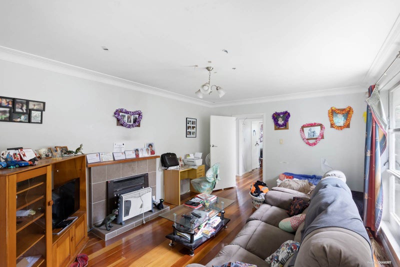 2 Bowen Street, Manurewa East, Auckland - Carousel 11
