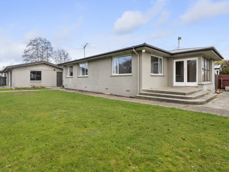 117 Lamond Street East, Hargest, Invercargill - Carousel 1