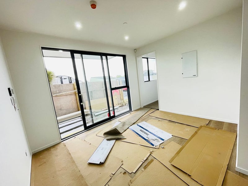 44 Oriana Avenue, Lynfield, Auckland - Carousel 2