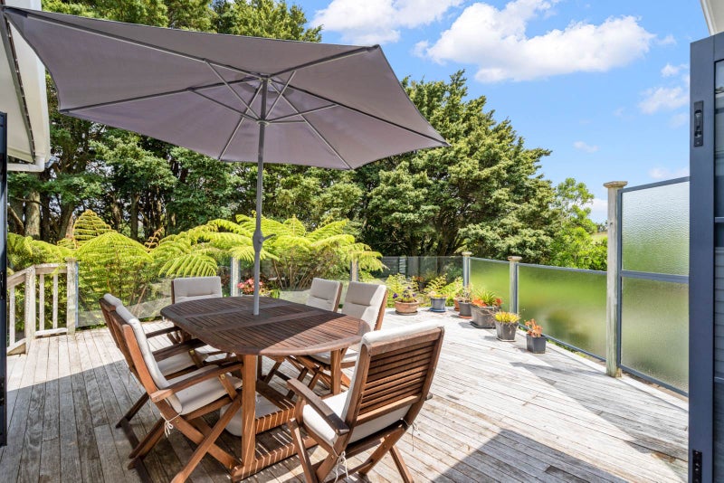 8 Jeeves Place, Tikipunga, Whangarei - Carousel 2