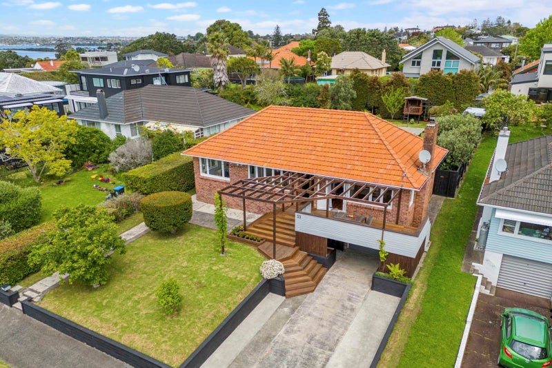 33 Carnarvon Avenue, Glendowie, Auckland - Carousel 1